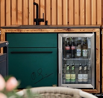 Altholz Outdoor Element Kühlung & Waschbecken